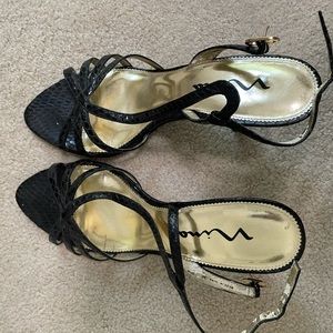 Nina Women’s 2 inch black heels